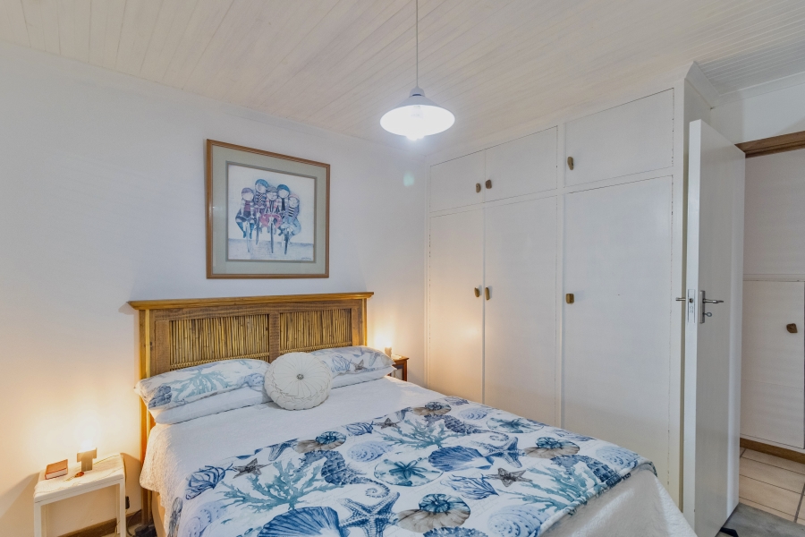 6 Bedroom Property for Sale in Yzerfontein Western Cape